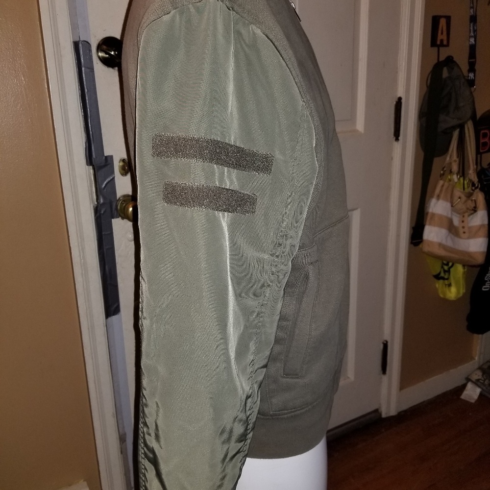 Divided jacket - Picture 2 of 6
